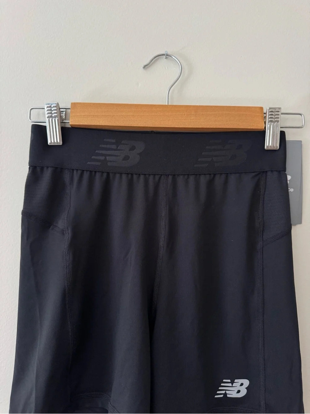 NWT NEW BALANCE Pace Shorts S